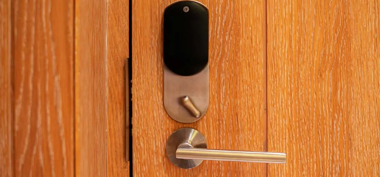 Automatic Locking Door Knob Chula Vista